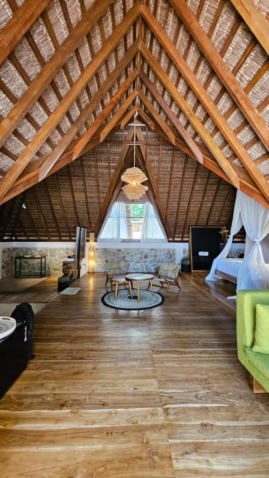 81 Palms Resort Nembrala Luaran gambar