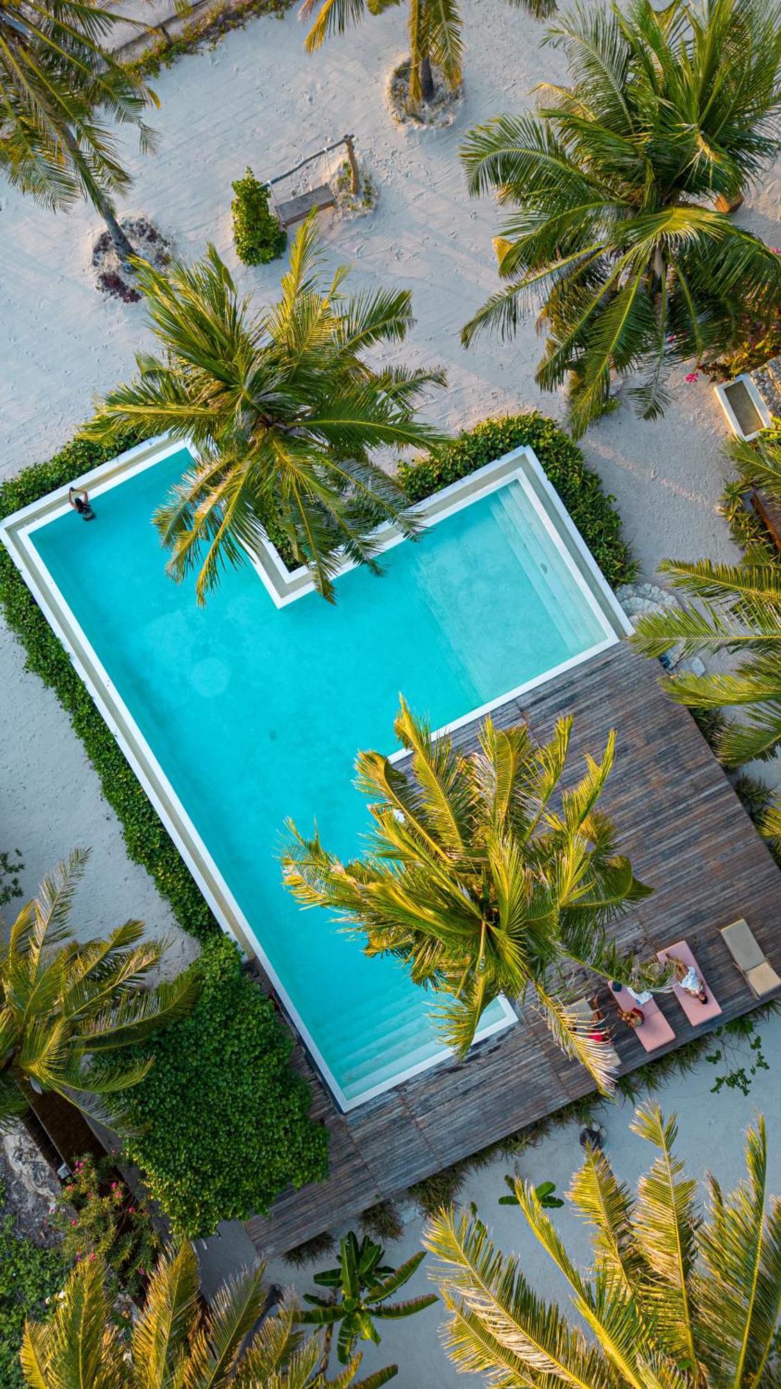81 Palms Resort Nembrala Luaran gambar