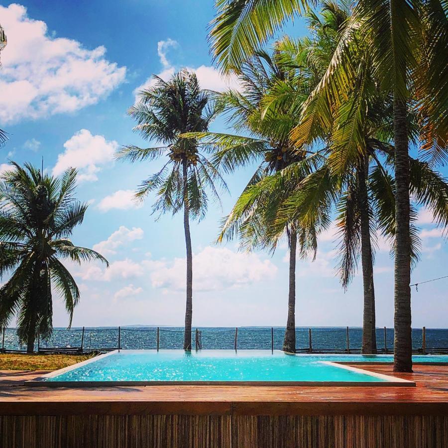 81 Palms Resort Nembrala Luaran gambar