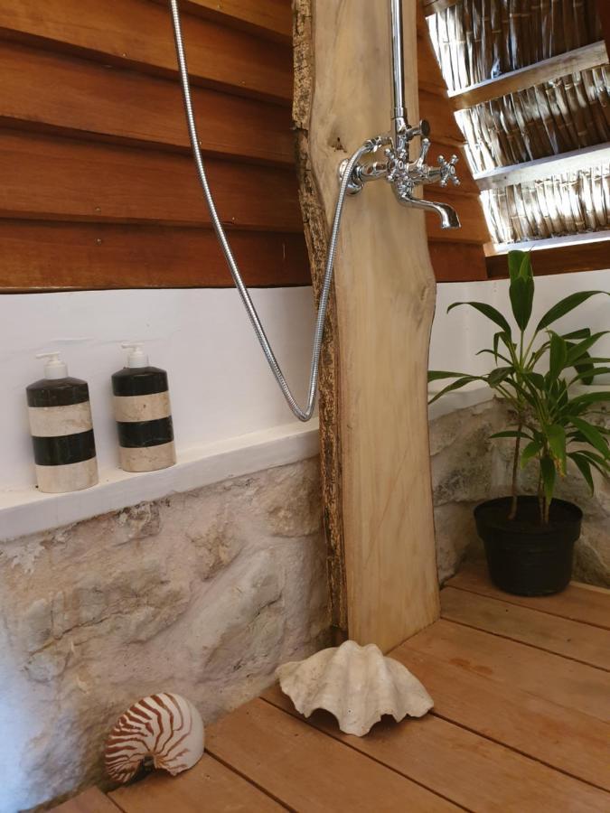 81 Palms Resort Nembrala Luaran gambar