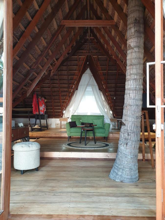 81 Palms Resort Nembrala Luaran gambar